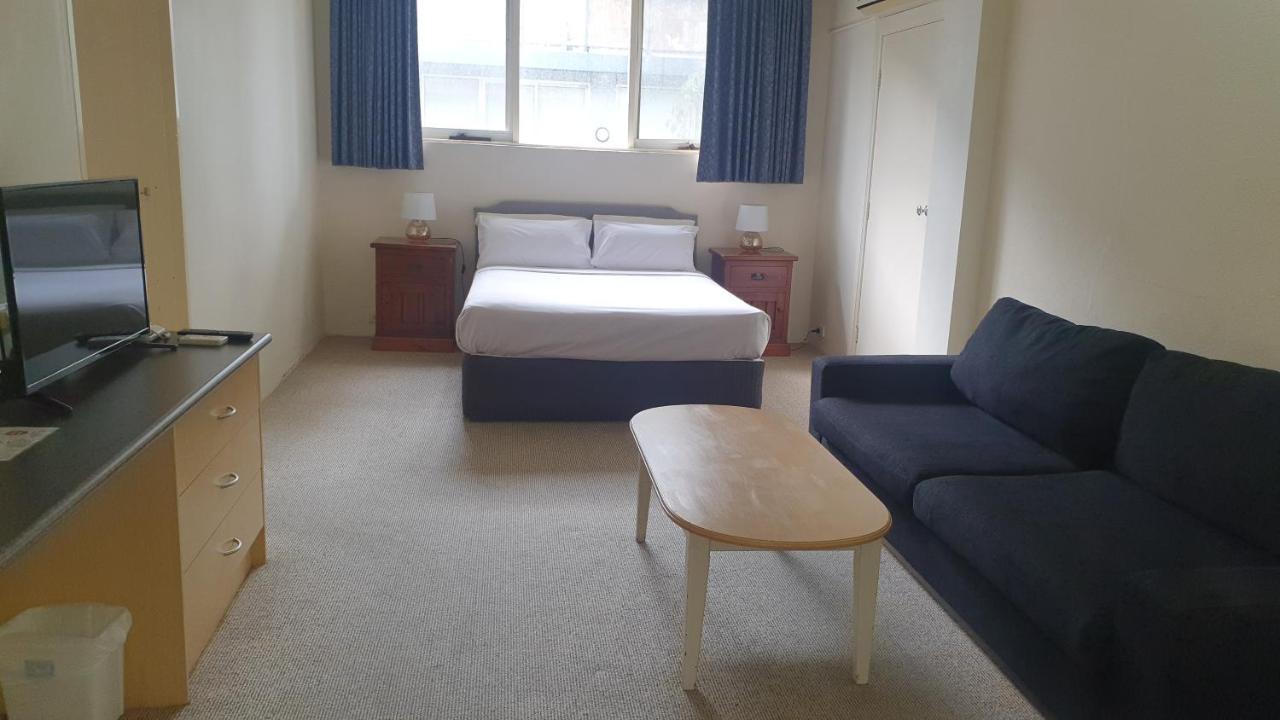 Hotel Cavalier Wantirna South Extérieur photo