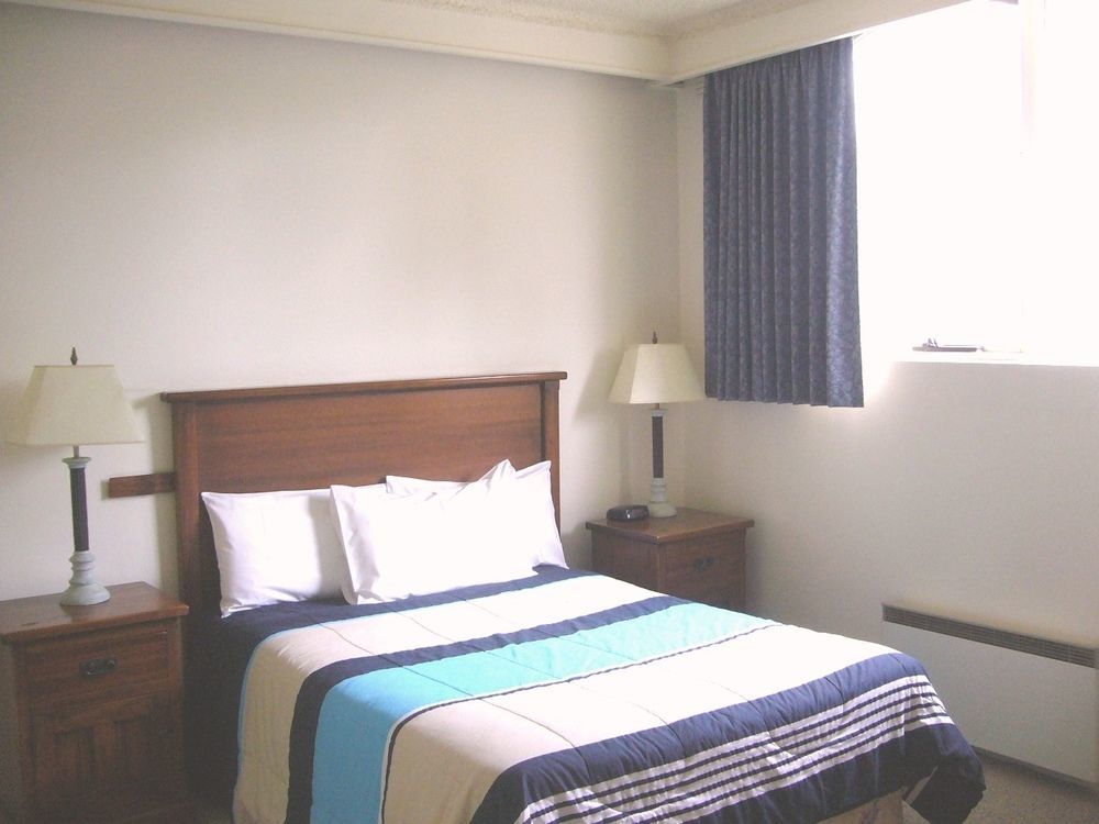 Hotel Cavalier Wantirna South Extérieur photo