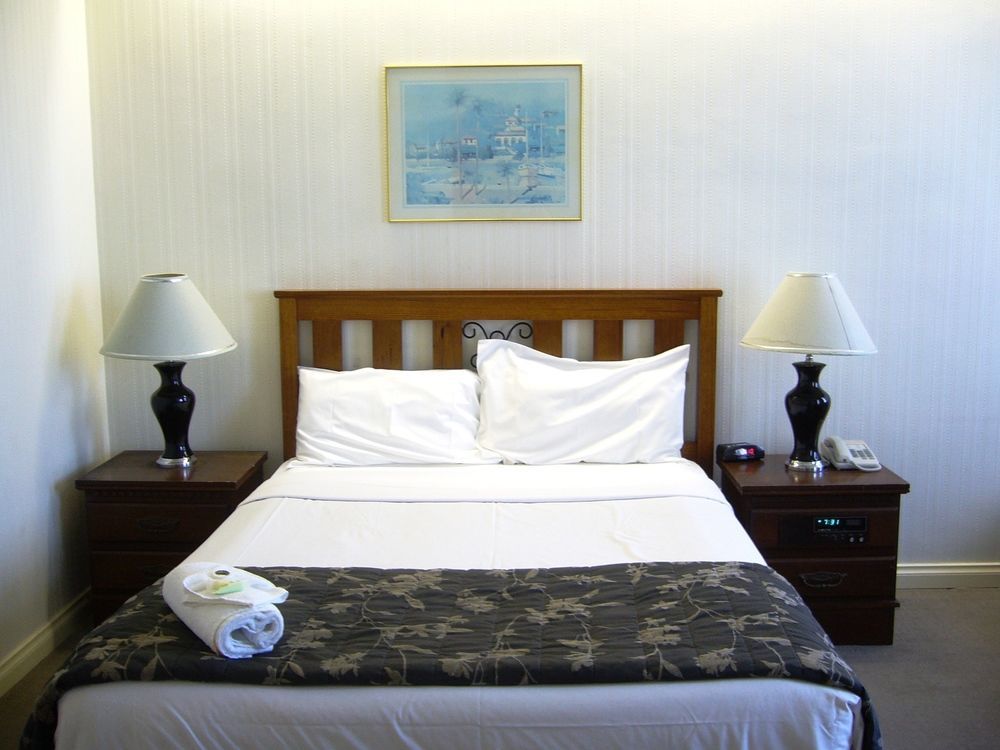 Hotel Cavalier Wantirna South Extérieur photo