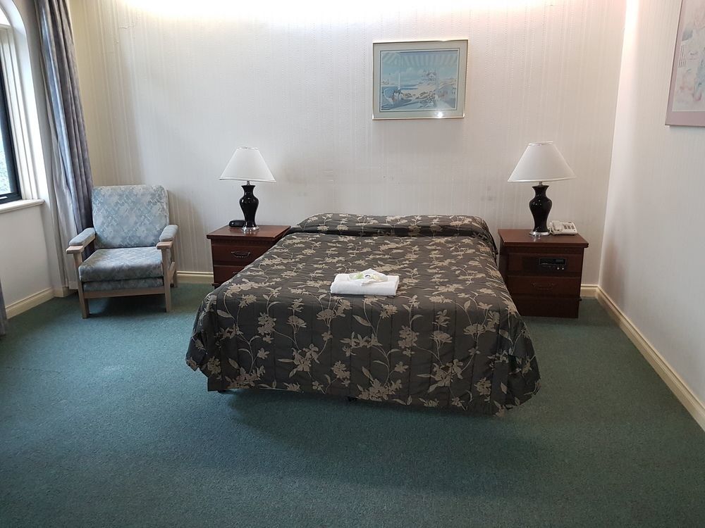 Hotel Cavalier Wantirna South Extérieur photo